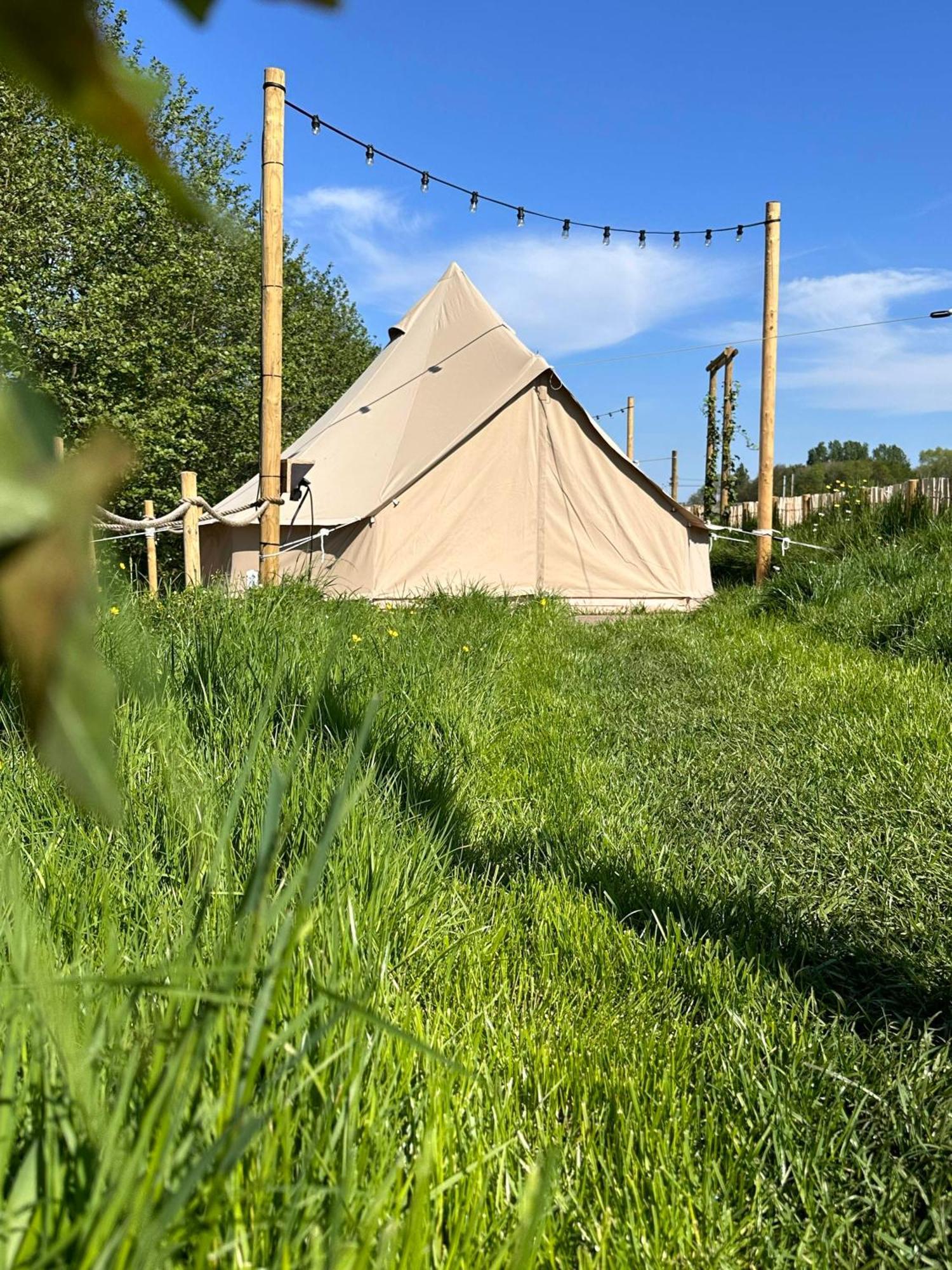 Glamping De Hof Van Eeden Warmond ภายนอก รูปภาพ